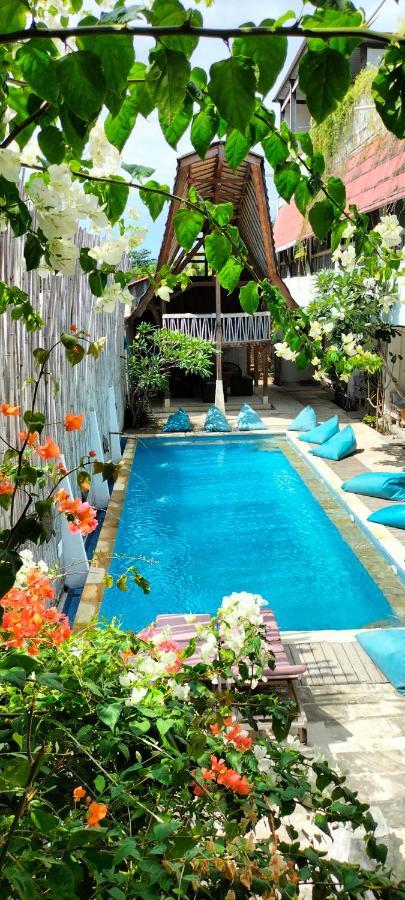 The 5 Brothers Hotel Gili Trawangan Exterior photo