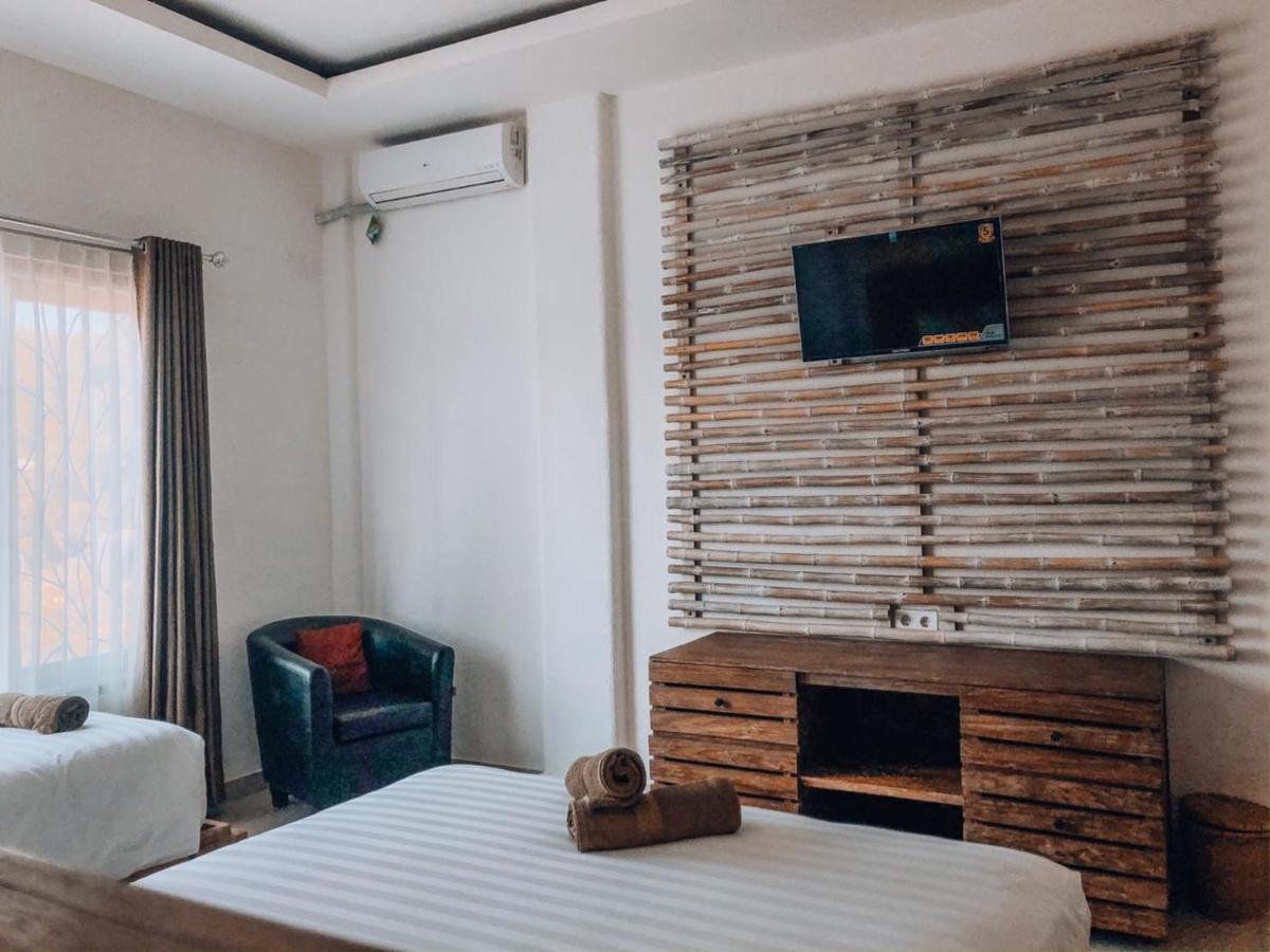 The 5 Brothers Hotel Gili Trawangan Exterior photo