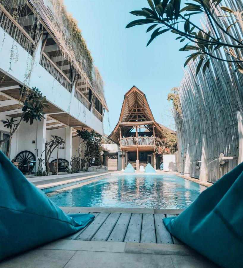 The 5 Brothers Hotel Gili Trawangan Exterior photo